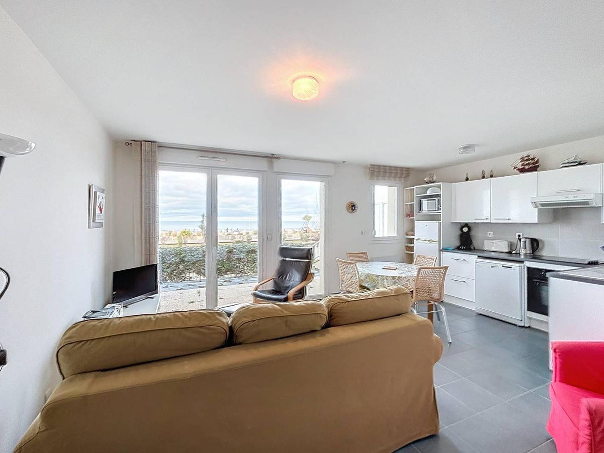 Appartement Rez-De-Jardin, Front De Mer, 4 Pers, Calme, Wifi Gratuit - Fr-1-465-46 Merville-Franceville-Plage Kültér fotó
